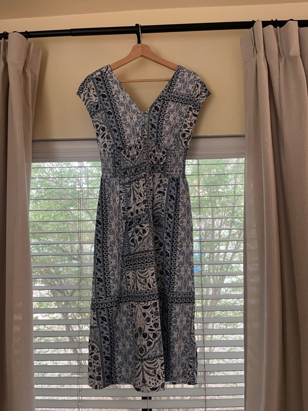 Old Navy Blue and White V-Neck Midi Dress